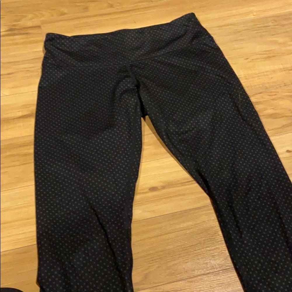 Size 8 grey polka dot lululemon leggings